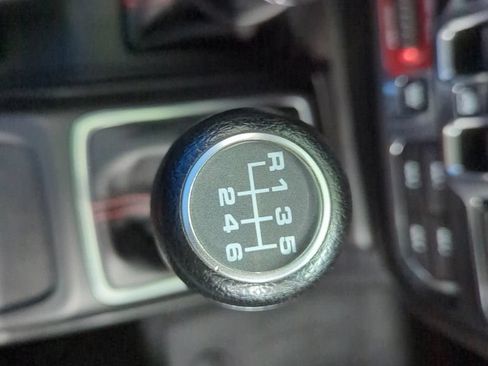 Used 2020 Jeep Wrangler Unlimited Rubicon w/ Dual Top Group AWD/4WD image 18