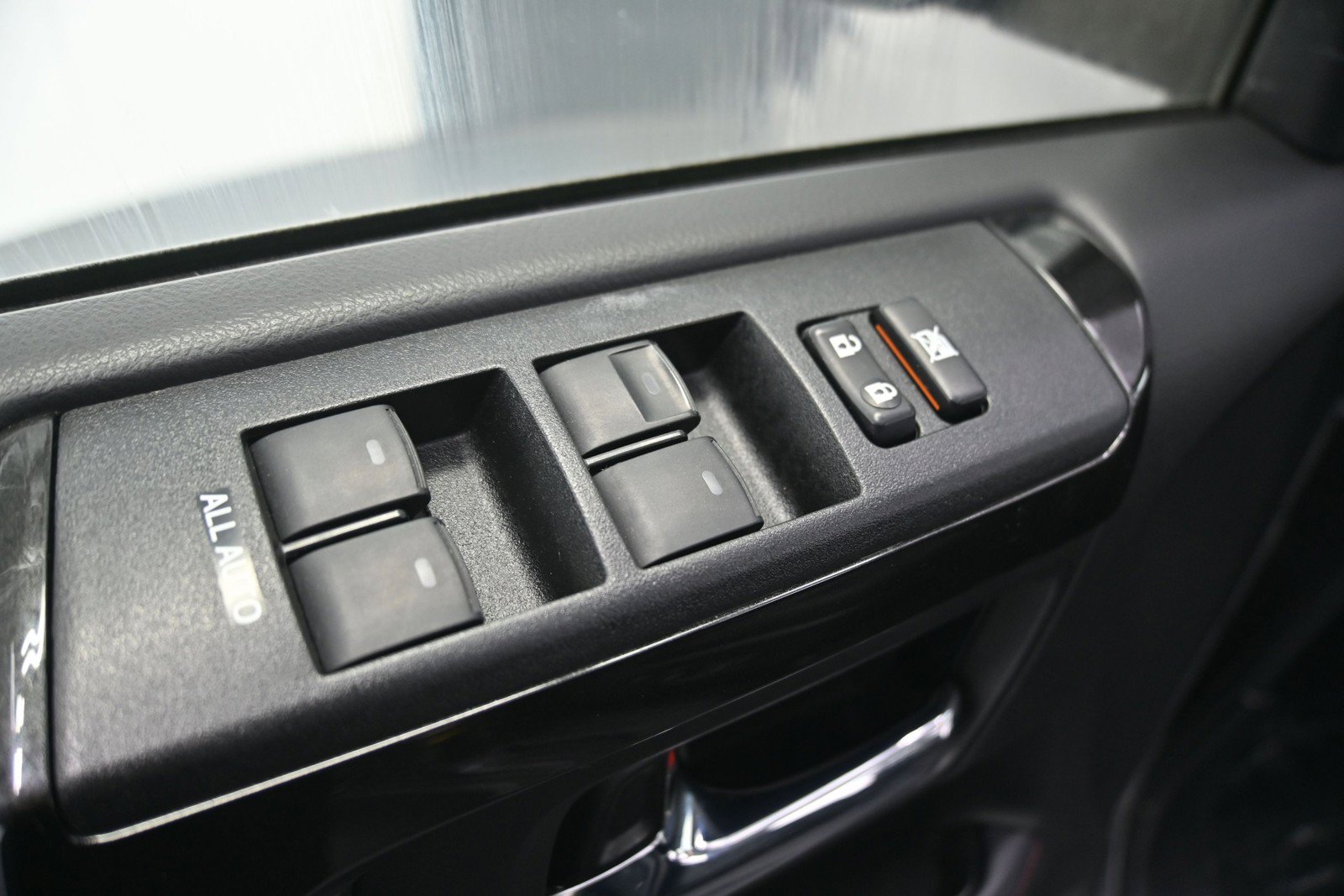 Used 2021 Toyota 4Runner TRD Off-Road Premium w/ Moonroof Package AWD/4WD image 22