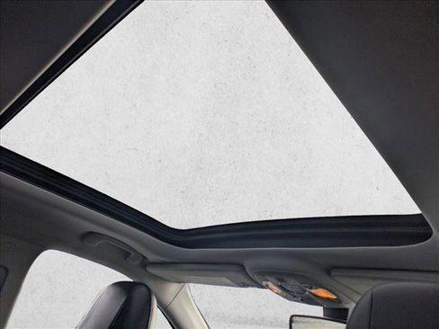 Used 2018 Jeep Compass Trailhawk w/ Navigation Group image 19