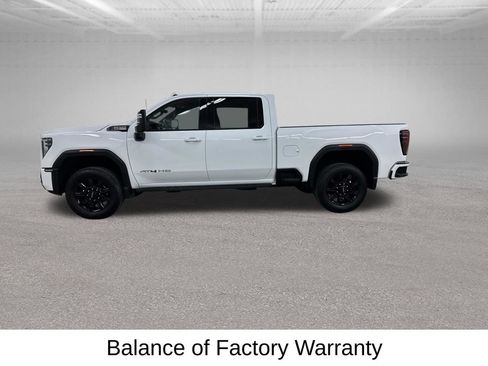 Used 2025 GMC Sierra 2500 AT4 w/ AT4 Premium Plus Package AWD/4WD image 8