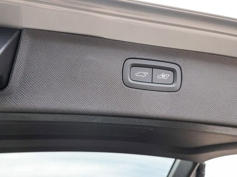 New 2026 Volvo XC90 B5 Plus w/ Protection Package AWD/4WD image 25