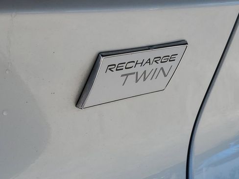 Certified 2023 Volvo C40 P8 Recharge Ultimate w/ Protection Package Premier AWD/4WD image 8