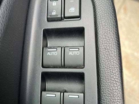Used 2021 Honda Ridgeline Sport image 15