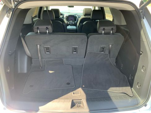 Used 2020 Chevrolet Traverse Premier AWD/4WD image 6