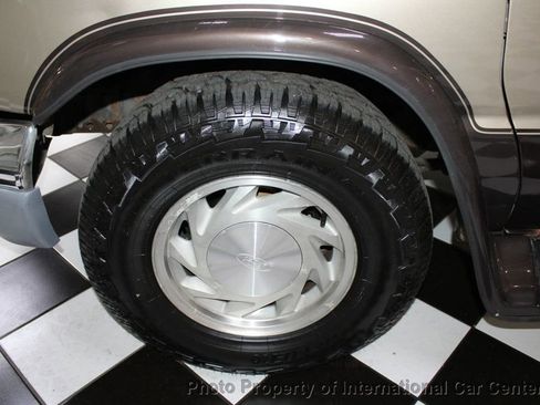 Used 2000 Ford E-150 and Econoline 150 E-150 Recreational image 30