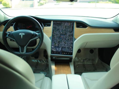 Used 2018 Tesla Model S 75D AWD/4WD image 11