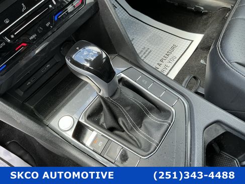 Used 2024 Volkswagen Tiguan SE FWD image 23