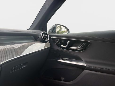 Certified 2026 Mercedes-Benz GLC 300 image 20