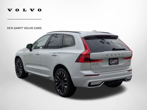 New 2026 Volvo XC60 T8 Ultra w/ Climate Package image 5
