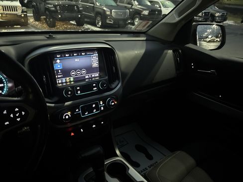 Used 2019 Chevrolet Colorado LT w/ Colorado RST Special Edition image 22