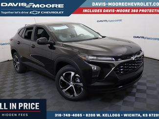 New 2026 Chevrolet Trax RS w/ Driver Confidence Package FWD video 1