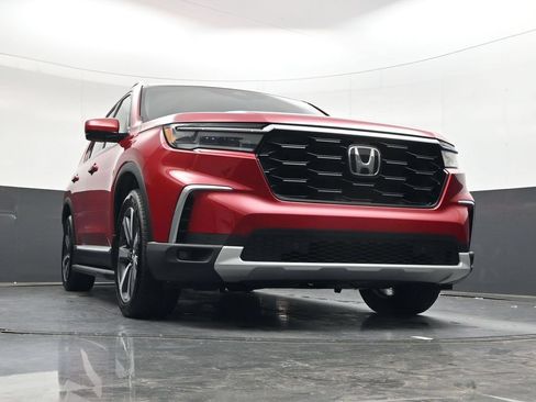 Used 2024 Honda Pilot Touring image 31