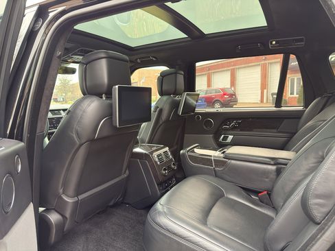 Used 2018 Land Rover Range Rover Long Wheelbase Autobiography image 15