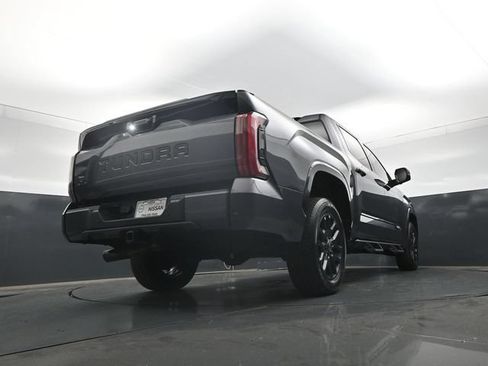Used 2023 Toyota Tundra Platinum AWD/4WD image 30