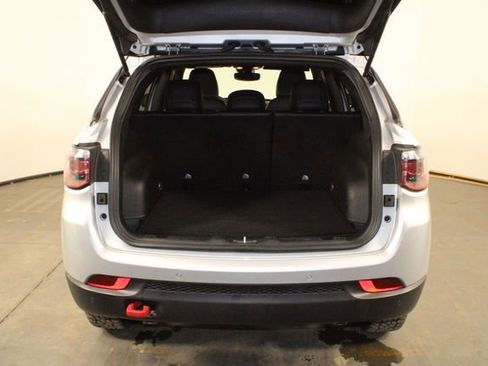 Used 2024 Jeep Compass Trailhawk image 13