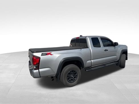 Used 2021 Toyota Tacoma SR w/ SX Package image 6