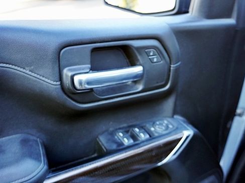 Used 2021 Chevrolet Silverado 1500 LT Trail Boss w/ Bed Protection Package image 27