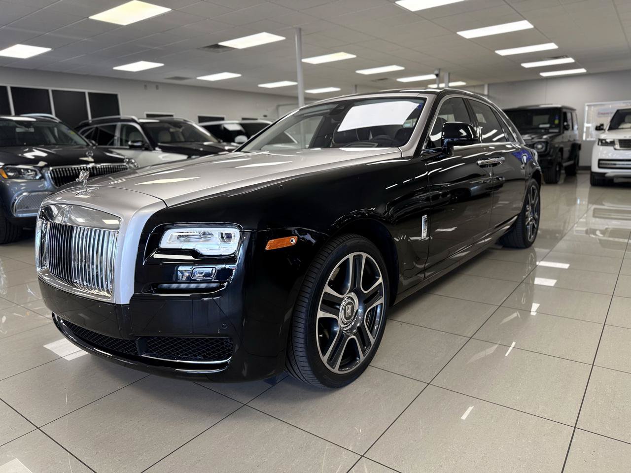 Used 2016 Rolls-Royce Ghost RWD image 8