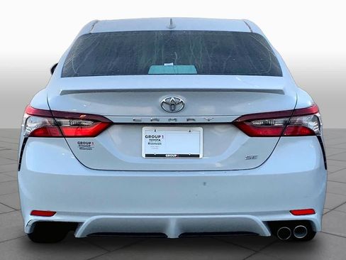 Used 2023 Toyota Camry SE FWD image 5