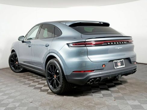 Certified 2026 Porsche Cayenne Coupe image 3