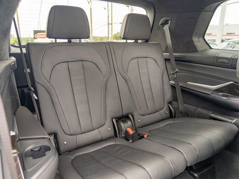 Used 2021 BMW X7 xDrive40i w/ M Sport Package AWD/4WD image 20