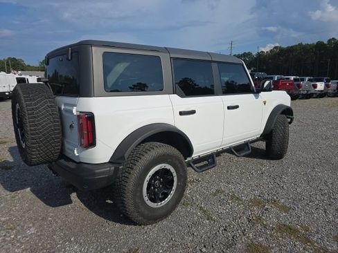 Used 2024 Ford Bronco Badlands AWD/4WD image 5