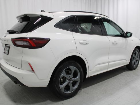 Used 2023 Ford Escape ST-Line w/ Tech Pack #1 FWD image 6