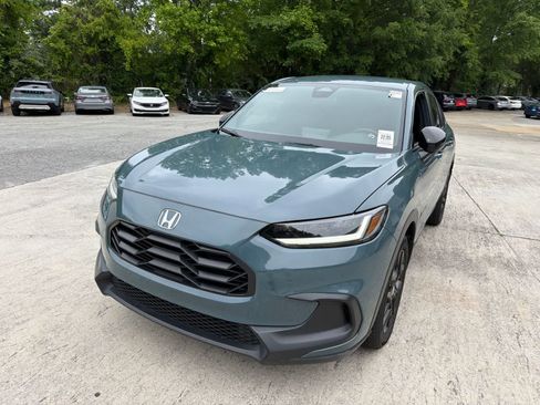 Used 2024 Honda HR-V Sport image 3