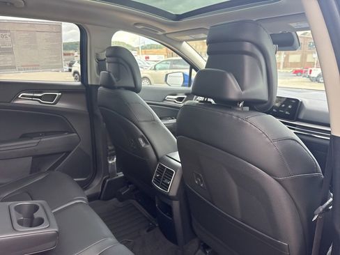 New 2026 Kia Sportage EX w/ EX Panorama Roof Package image 15
