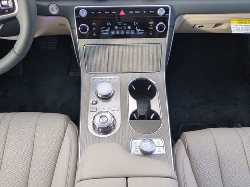 Certified 2025 Genesis GV80 2.5T Select image 21