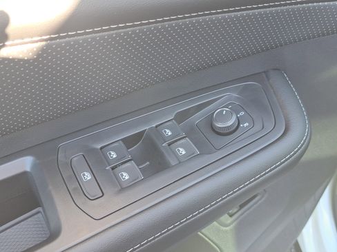 New 2026 Volkswagen Atlas SE FWD image 21