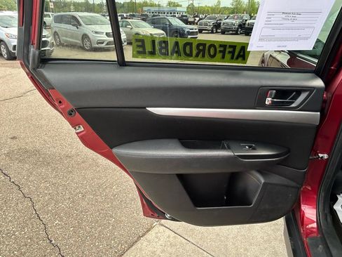 Used 2013 Subaru Outback 2.5i Premium w/ All-Weather Pkg AWD/4WD image 13