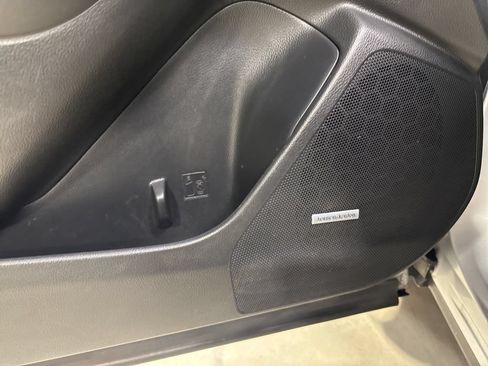 Used 2016 Subaru Forester 2.0XT Touring w/ Eyesight & Navigation System AWD/4WD image 32