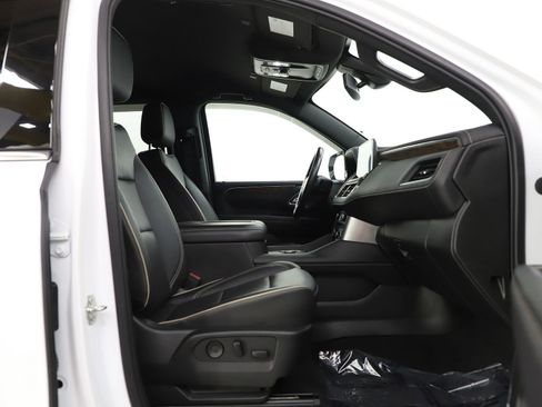 Used 2021 Chevrolet Tahoe Premier image 11