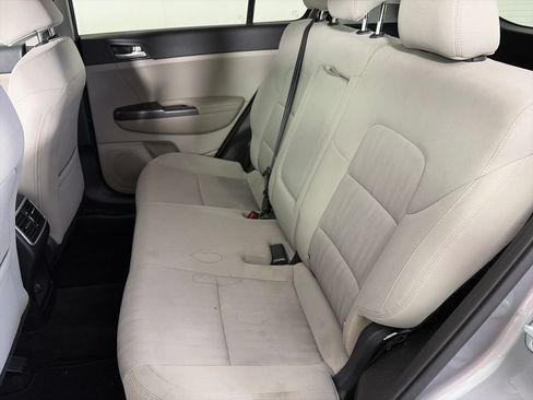 Used 2020 Kia Sportage LX FWD image 13