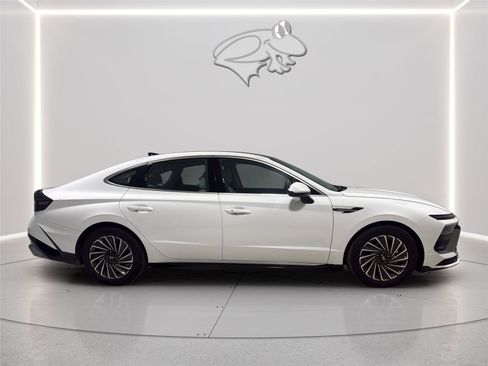 Used 2026 Hyundai Sonata SEL FWD image 6