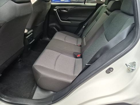 Certified 2025 Toyota RAV4 XLE AWD/4WD image 15