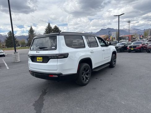 New 2026 Jeep Grand Wagoneer 4WD image 5