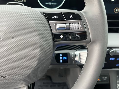 Used 2025 Hyundai Ioniq 5 SEL image 23