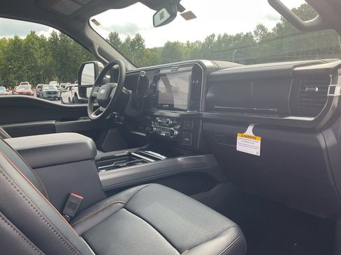 New 2026 Ford F250 Lariat w/ Chrome Package AWD/4WD image 11
