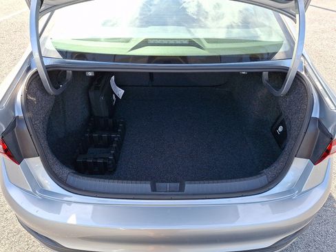 Used 2024 Volkswagen Jetta SE w/ Panoramic Sunroof Package FWD image 28