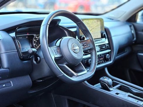 Certified 2024 Nissan Pathfinder SL w/ SL Premium Package image 12