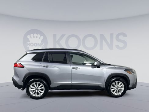 Used 2024 Toyota Corolla Cross LE AWD/4WD image 12