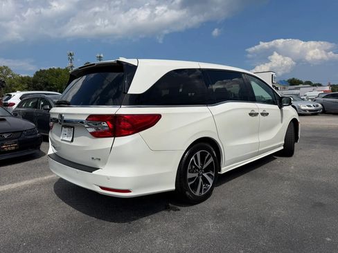 Used 2019 Honda Odyssey Elite image 3