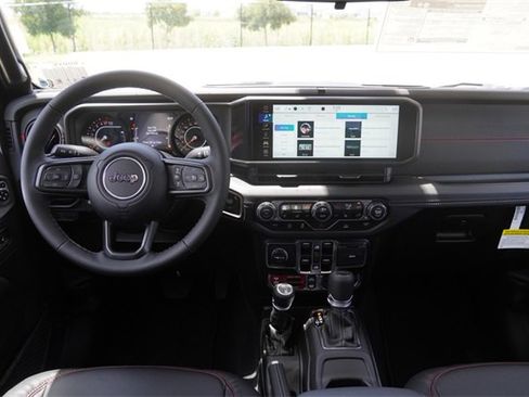 New 2025 Jeep Gladiator Rubicon w/ Convenience Group image 12