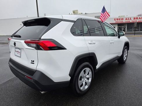 Used 2025 Toyota RAV4 LE image 7