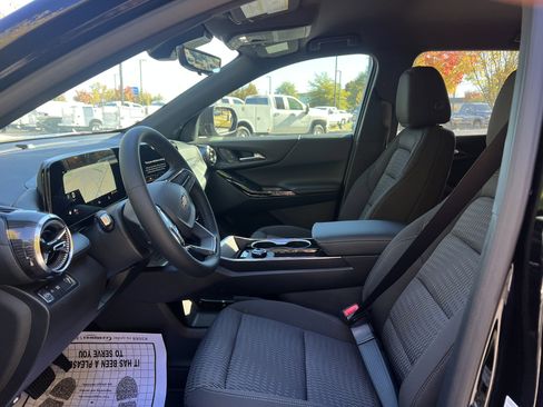 New 2026 Chevrolet Equinox LT w/ Safety and Technology Package image 15