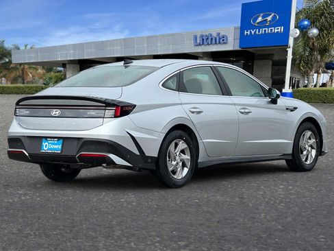New 2026 Hyundai Sonata SE image 2