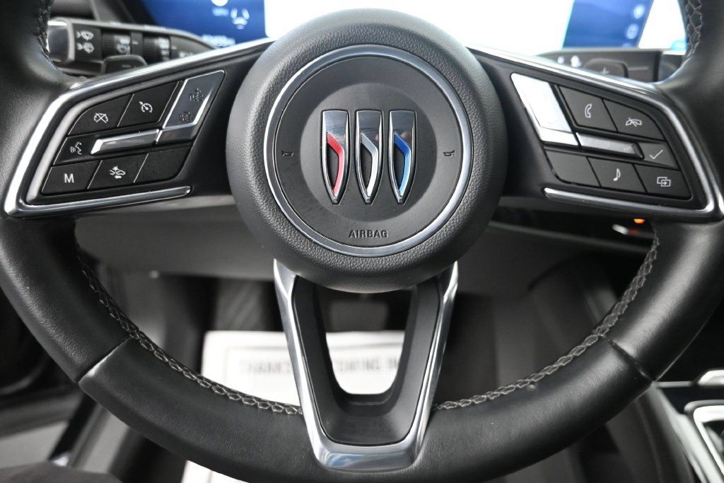 Used 2024 Buick Envision Preferred AWD/4WD image 17