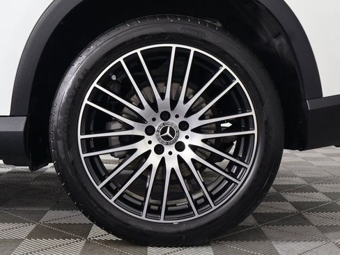 Certified 2024 Mercedes-Benz GLC 300 4MATIC image 15